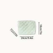 Túi đựng mỹ phẩm kẻ caro xanh lá cây, dung tích lớn, kiểu dáng tối giản dễ thương, tiện dụng để cất giữ đồ trang điểm. - màu xanh lá - Xem 2