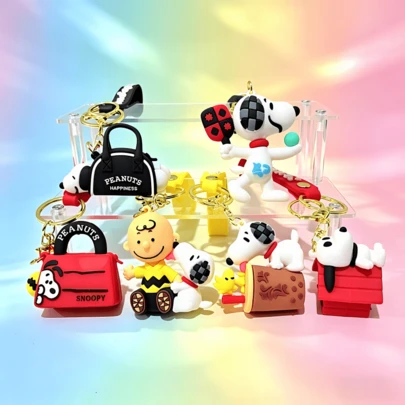 SNOOPY 1个史努比硅胶钥匙扣，汽车钥匙链包包配件，适合作为学生返校生日礼物送给朋友