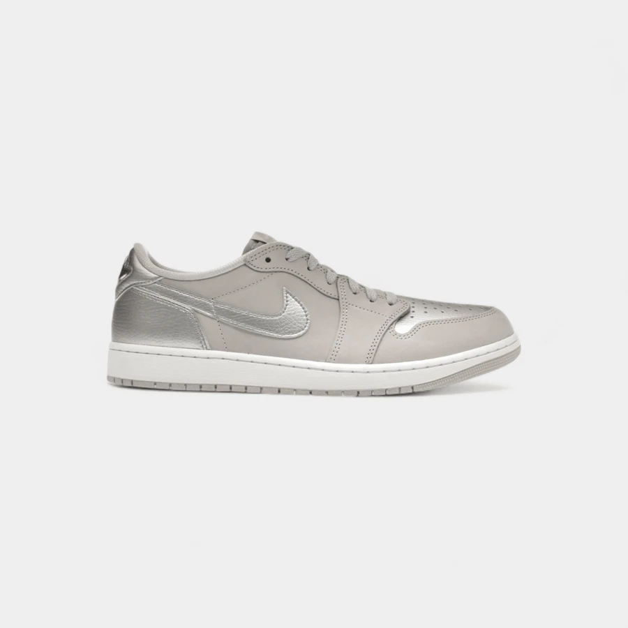 Jordan 1 Low OG Metallic Silver - Grey - View 1