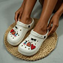 Zapatillas de casa de unicolor suaves, antideslizantes y resistentes con diseño de corazón minimalista y versátil para uso diario de mujeres, para interiores y exteriores - Blanco - Ver 4