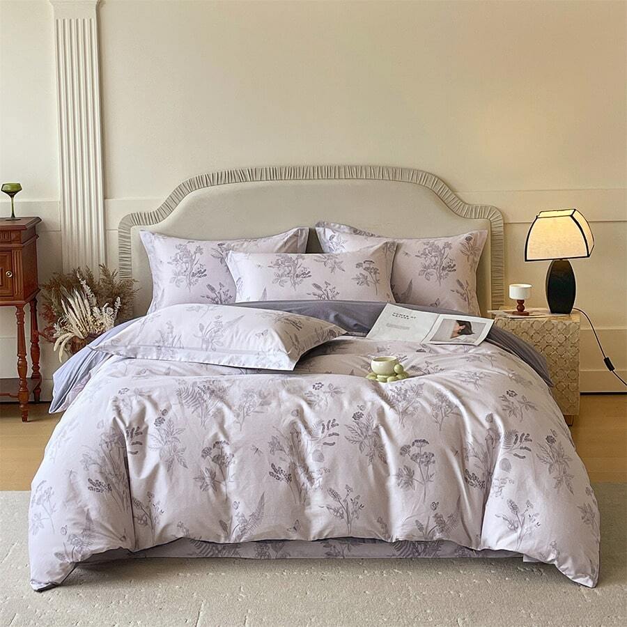 Bộ 3 món ga trải giường kiểu Mỹ in hoa lớn, 100% cotton, gồm 2 vỏ gối và 1 vỏ chăn.