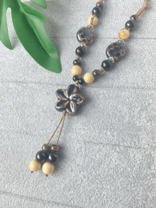 1pc Ceramic Retro Necklace For Women, Fashionable Floral Tassel Pendant Necklace, Luxury Elegant Gift For Mother's Day, Daily, Vacation, Party - Khaki - View 3