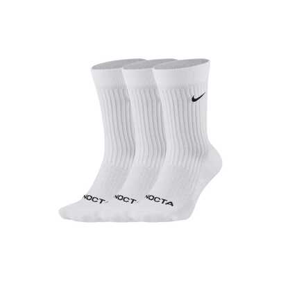  Bộ 3 đôi tất cổ cao đến giữa bắp chân Nike x NOCTA, kiểu dáng cổ điển, bền bỉ và thoải mái, dành cho nam, màu trắng.