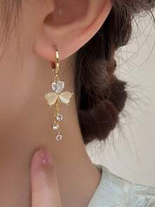 一对金色四叶草心形耳环，镶嵌人造钻石，新娘时尚耳环，奢华优雅，适合新娘、婚礼礼物、婚礼、订婚、日常场合、派对、节日和各种聚会。 - 彩色 - 查看 4