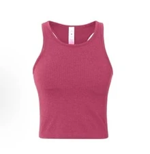 Camiseta de tirantes corta Ebb To Street de Lululemon | Construcción sin costuras | Textura acanalada minimalista | Sujetador incorporado con copas extraíbles | Absorción de humedad y estiramiento en cuatro direcciones | Prenda esencial para ir del estudio a la calle - Rosa Fucsia - Ver 1