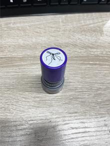 1枚奇趣小众蚊子印章，耐用塑料材质，昆虫图案，暗黑美学，黑白蚊子图案，圆柱形，印迹清晰，适合日记、笔记，四季皆宜。 - 昆蟲 - 查看 5