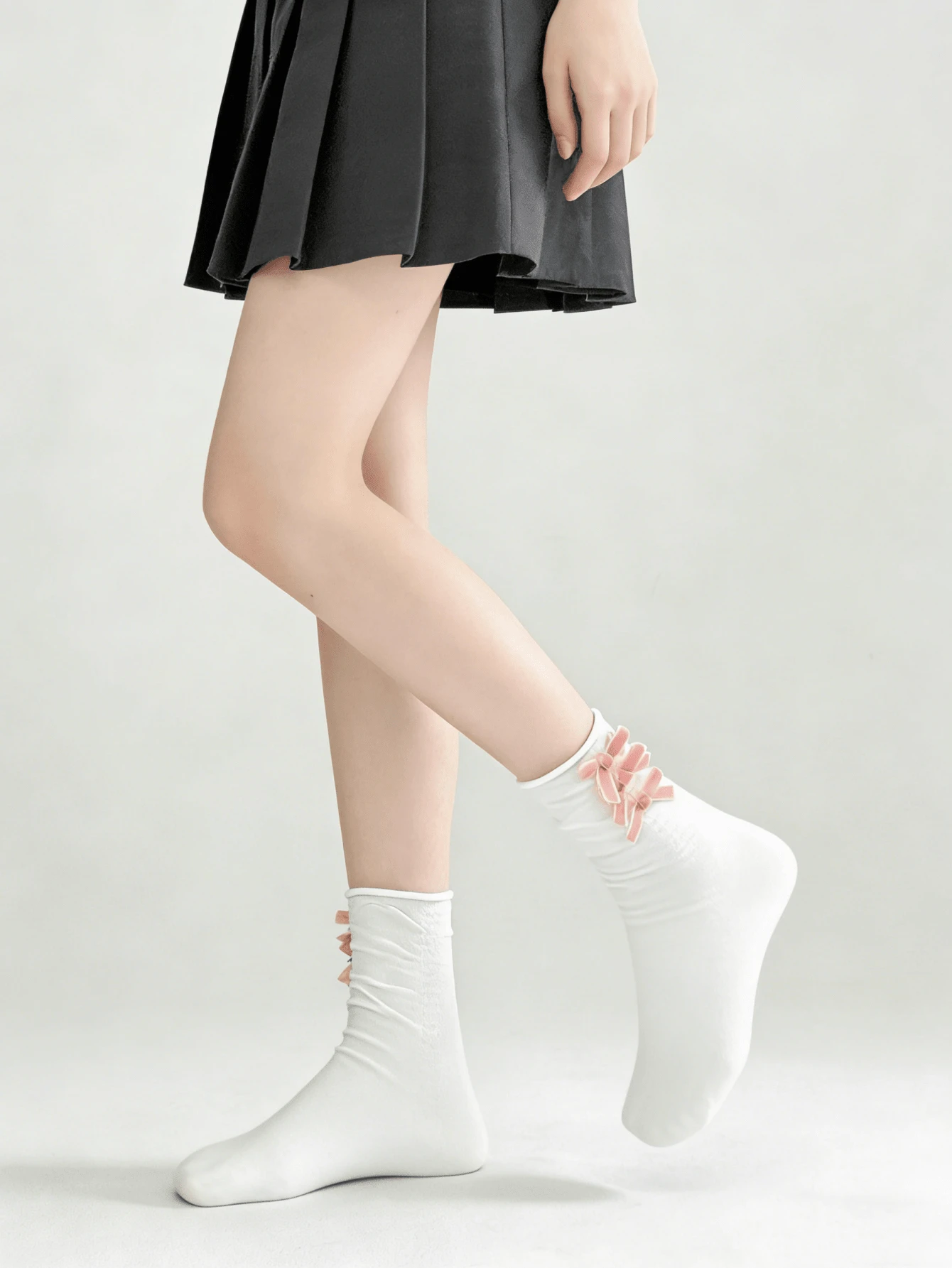 1/4 双甜美百搭洛丽塔单层荷叶边蝴蝶结袜口中筒袜，春夏款 - 彩色 - 查看 1