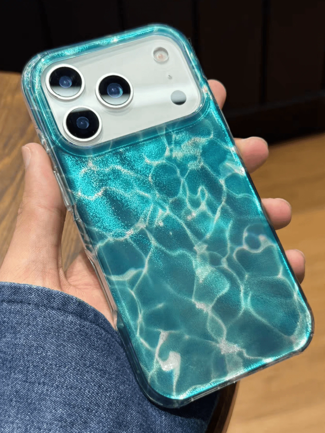 Funda de teléfono suave con textura ondulada asimétrica de color azul y rojo rosa, estilo veraniego, a prueba de golpes y protectora, para iPhone 17 Pro Max, 17 Pro, 16, 15, 14, 13, 12 Pro Max, 14, 15, 16 Plus, 11, 15, 16, 17