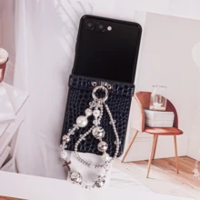 CHOKBODY 1 Set High-Gloss Luxury Style Crocodile Embossed Faux Leather Folding Phone Case With Hinge Protection Strap And Fashionable Phone Lanyard, Compatible With Samsung Galaxy Z Flip 8/7/7FE/6/5/4 5G Foldable Phone Protective Cover - Navy Blue - View 7