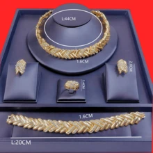 Bộ trang sức tự làm 4 món gồm vòng cổ đính hạt cườm nhiều lớp, bông tai, vòng tay và vòng cổ ôm sát, thích hợp làm quà tặng cô dâu, quà cưới, quà tặng tuyệt vời nhất nhân Ngày của Mẹ. - Vàng - Xem 8