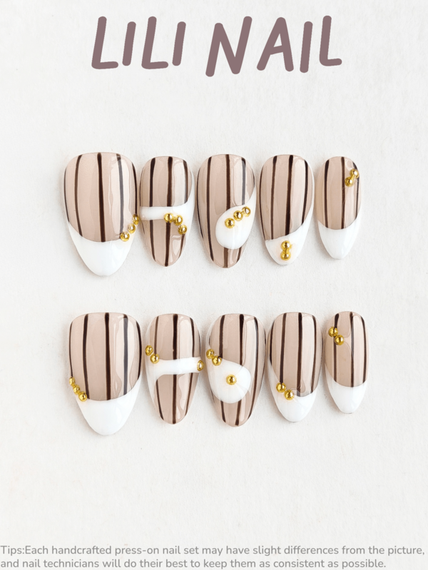 10 pièces Faux ongles courts en amande faits à la main Style élégant et luxueux Style classique Ongles nus Ongles blancs Pointe française Motif rayé 3D Pierres à ongles Finition brillante Conception pour femmes et filles Quotidien Fête Bureau Ensemble d'ongles réutilisables avec outils à ongles