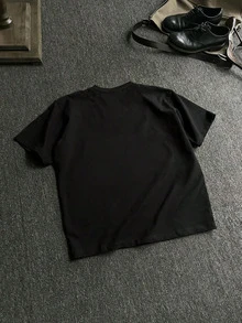 加大码男士夏季新款休闲通勤嘻哈人物字母印花黑色T恤 - 黑色 - 查看 2