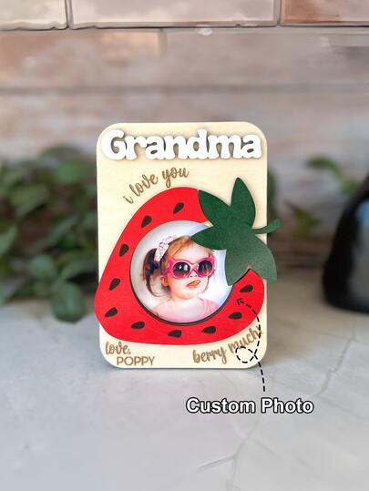 1pc Personalized Fridge Mom Grandma Photo Magnet, Mother's Day Gift, Photo Frame, Gift For Mom, Gift For Grandma, Mother's Day Picture Frame, Ideal For Valentine's Day, Mother's Day, Birthdays, Anniversaries, Graduation, Weddings, Father's Day, Valentine's Day, Valentine's Day Decor, Multi-Functional, Ornamental, Anti-Mold, Reusable, Adorable, High-Quality, Cute, Vintage, Colorful, Custom, Personalized ,Forever Love ,Living Room Decor.