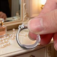 8个隐形戒指调节器 - 螺旋弹簧设计，完美适配松动的戒指，防止脱落，保护珠宝 - 透明 - 查看 4