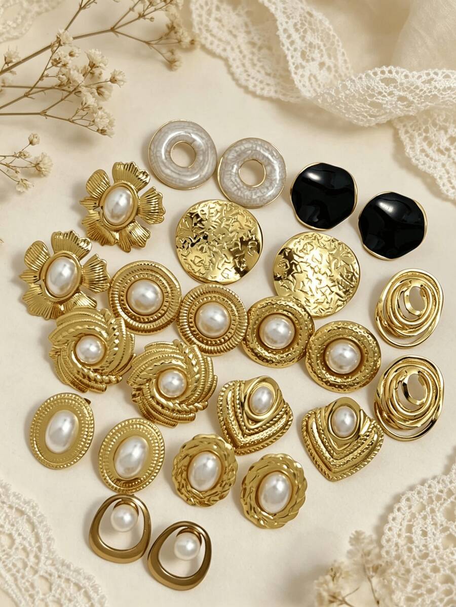Bộ 18 chiếc khuyên tai dạng thẻ thời trang và độc đáo, kiểu dáng ngẫu nhiên, làm bằng thép không gỉ, thích hợp để tặng bạn bè và bạn học. Khuyên tai nữ, khuyên tai hình lá vàng, khuyên tai ngọc trai giả vàng, khuyên tai hình giọt nước đen trắng. - Phong cách cổ điển và thanh lịch - Xem 1