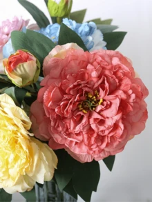 Nejlue Artificial Flowers/Plants1111 Home & Living 1/2件人造牡丹花含花苞與綠葉，逼真人造牡丹花，人造花，人造花莖，適用於居家裝飾、婚禮花束、節日裝飾、情人節禮物、母親節禮物和派對中心裝飾。玫瑰、婚禮裝飾、花束、人造花、花束、花束用品、人造花、室內裝飾、母親節禮物、居家裝飾、仿真花、春季裝飾。 - 彩色 - 查看 6