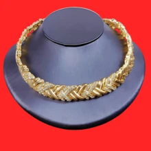 Bộ trang sức tự làm 4 món gồm vòng cổ đính hạt cườm nhiều lớp, bông tai, vòng tay và vòng cổ ôm sát, thích hợp làm quà tặng cô dâu, quà cưới, quà tặng tuyệt vời nhất nhân Ngày của Mẹ. - Vàng - Xem 3