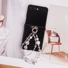 CHOKBODY 1 Set High-Gloss Luxury Style Crocodile Embossed Faux Leather Folding Phone Case With Hinge Protection Strap And Fashionable Phone Lanyard, Compatible With Samsung Galaxy Z Flip 8/7/7FE/6/5/4 5G Foldable Phone Protective Cover - Navy Blue - View 8