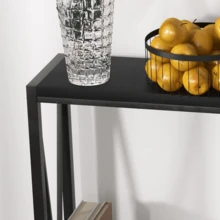 Mesa consola industrial de 2 niveles, mesa de entrada estrecha de 109 cm con estructura metálica resistente y estantes abiertos, ideal para vestíbulo, pasillo u oficina en casa. - Negro - Ver 4
