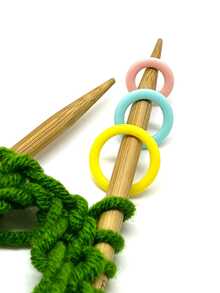 60pcs Tri-Color Woven Stitch Markers, 20pcs Each In Pink, Blue And Yellow. Color-Coded For Easy Size Identification. Closed-Loop Design Is More Secure Than Open-Style, Preventing Markers From Falling Off. Suitable For Knitting, Crochet, And Various DIY Projects To Mark Stitches And Rows. - Marking Buckle - View 4