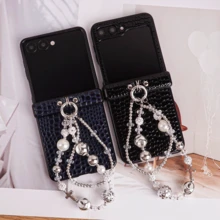 CHOKBODY 1 Set High-Gloss Luxury Style Crocodile Embossed Faux Leather Folding Phone Case With Hinge Protection Strap And Fashionable Phone Lanyard, Compatible With Samsung Galaxy Z Flip 8/7/7FE/6/5/4 5G Foldable Phone Protective Cover - Navy Blue - View 6