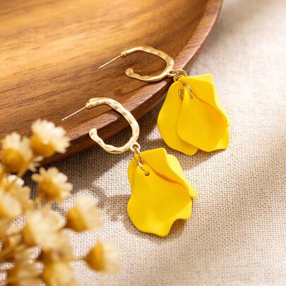 Bohemian Style Yellow Petal Drop Earrings, Suitable For Women, Layered Floral Design, Ideal Summer Holiday Accessory
