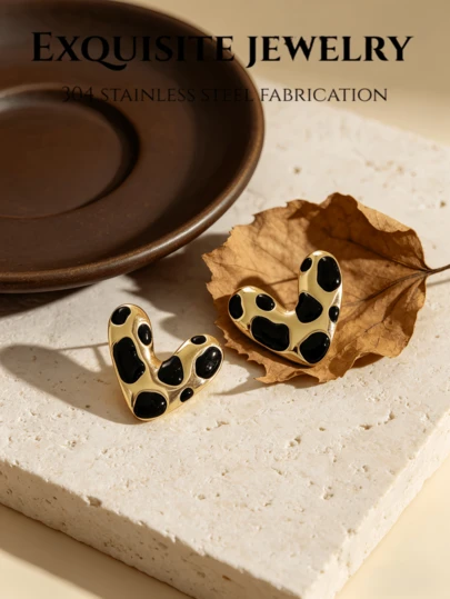 Women's Multi-Colored Oil-Coated Stainless Steel Heart-Shaped Earrings, Gold-Plated Heart-Shaped Earrings, Enamel Pleated Earrings, Fashionable Party Jewelry Accessories,Earrings For Women,Stainlees Steel Jewelry,Mothers Day Gift