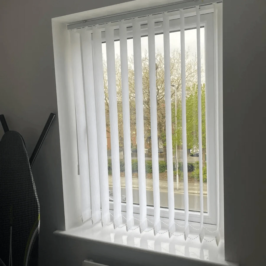 White Replacement Vertical Slat Including Weights & Chain - Under 65 Inches /165cm Lengh - View 1