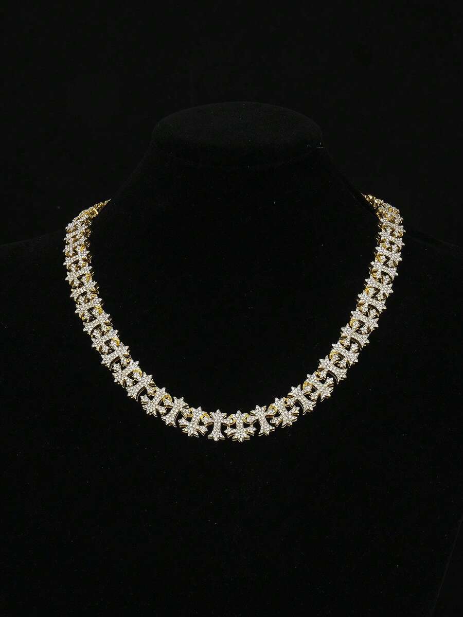 Full-Diamond Iris Cross Cuban Chain, The Perfect Accessory For American Hip-Hop And Rap Fans To Show Off Their Edgy Style And Accentuate Their Collarbone - Fully Diamond Iris Cross Cuban Chain - View 1