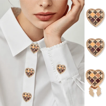 2pcs Vintage Exquisite Heart-Shaped Button Covers, Women's Shirt Decorative Button Covers, No Sewing Required, Can Be Worn In 3 Seconds, Elegant Cufflinks, Can Be Worn For Daily Holidays, Business Parties, And High-End Holiday Birthday Gifts For Friends