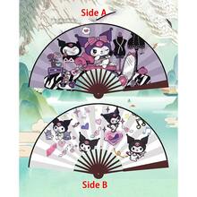 SANRIO Quạt cầm tay hình hoạt hình dễ thương, làm từ vải không dệt, thích hợp để làm mát vào mùa hè và làm vật trang trí. Mỗi mặt có một thiết kế khác nhau, bao gồm các nhân vật như Hello Kitty, Mèo Đen và Bánh Cuộn Quế. - cái quạt - Xem 9