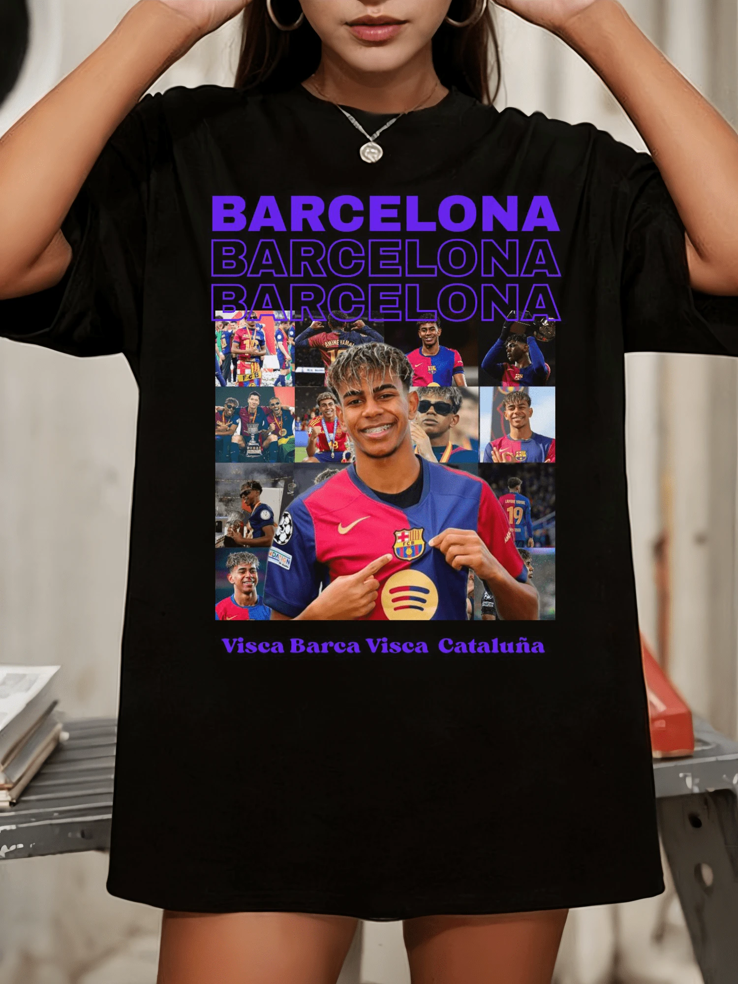Barcelona LamineS YamalS Visca Barca Print Crew Neck Short Sleeve Tee - Black - View 1