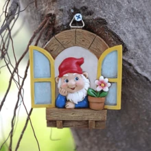 Una figurita de elfo de jardín en miniatura se puede usar como decoración de alféizar de ventana, escultura de cara de árbol, guardián de jardín o un encantador adorno de enano, que embellece perfectamente los árboles del jardín y el patio, y también hace un regalo creativo para amigos y familiares. - A - Ver 4