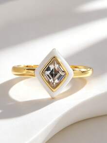 Charm-In Nhẫn nữ mạ vàng 18K hình vuông đính đá CZ, kiểu dáng cổ điển, đính đá solitaire hình vuông cắt kiểu công chúa, trang sức tối giản có thể đeo chồng lên nhau hàng ngày, quà tặng sinh nhật cho người yêu. - Vàng - Xem 3