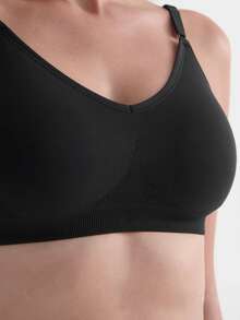 Plus Size Women Seamless High-Impact Comfortable Sports Bra - Black - View 5