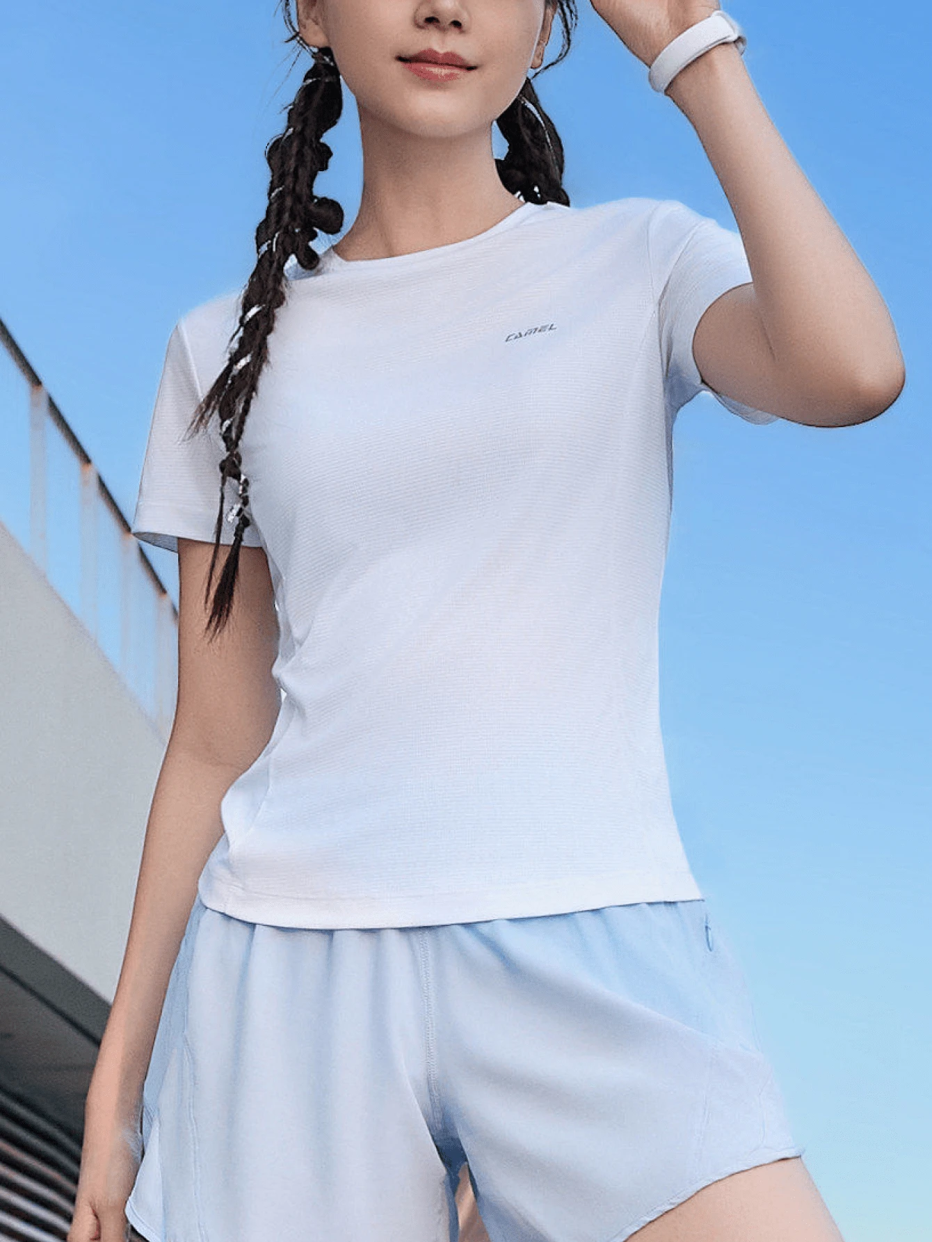 CAMEL CROWN Women's Outdoor Quick-Dry Short Sleeve T-Shirt, Breathable Moisture-Wicking Lightweight Fabric, Suitable For Spring And Summer - Endless White - View 1