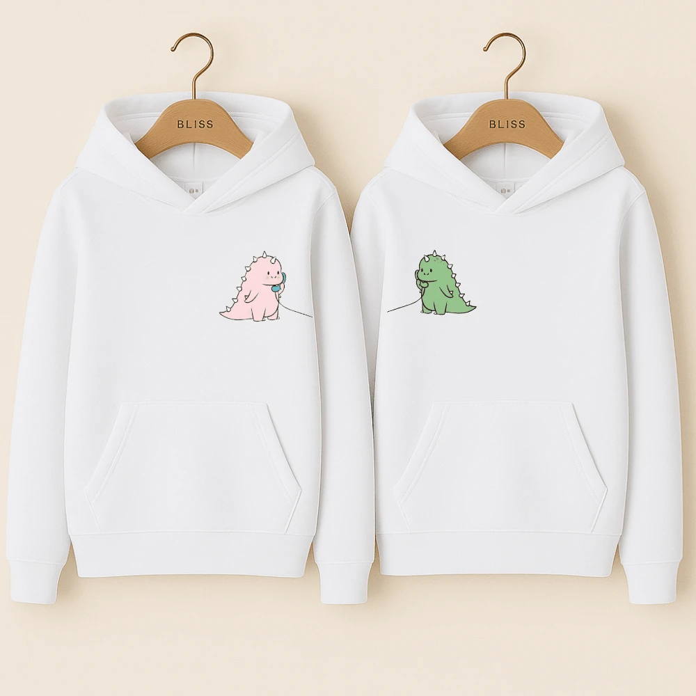 Kit 2 Moletom Canguru Agasalho Estampa Casal Dinossauro Telefone Lindo fofo Carinho Inverno Frio Tecido Quente Presente Dia dos Namorados - 2 - Branco ( Feminino P e Masculino M ) - Visão 1