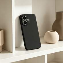 Ốp lưng bảo vệ màu đen mờ tương thích với Honor X9d, Honor X7d, Honor X6c, Magic7 Lite, Magic6 Lite, Magic5 Lite, Honor 200 Lite, Honor X6a, Honor X5b, Honor X5b Plus và các dòng điện thoại Honor khác. Ốp lưng này có khả năng bảo vệ camera, chống sốc, chống rơi và chống trầy xước. Bảo vệ mặt sau và khung điện thoại khỏi những va chạm và trầy xước hàng ngày. Chất liệu TPU mềm mại. - màu đen - Xem 3