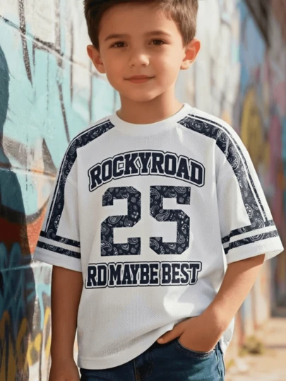 Camiseta de manga corta con cuello redondo y estampado digital de números para adolescentes varones, adecuada para verano, casual, exterior, calle y deportes