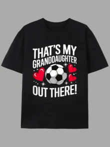 Camiseta Retro de Fútbol para Hombre - Diseño de Balón de Fútbol y Corazones con la Frase "Esa es mi nieta ahí fuera", Regalo de Fútbol Adecuado para Partidos de Fútbol, Eventos Familiares, Abuelos, Camiseta Casual de Cuello Redondo Lavable a Máquina - Negro - Ver 1
