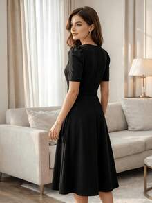 Black Elegant Belted Short Sleeve Midi Dress For Women Casual A Line Flare Skirt Spring Summer Daily Going Out Outfit Coffee Date Brunch Shopping Weekend Getaway Office Casual Business Work Solid Color Breathable Flattering Fit All Body Types,/MidiDress /PuffSleeveDress /BeltedDress /ALineDress /RuchedDress /HighWaistDress /SolidColorDress/ElegantDress/VacationDress /SummerDress - 黑色 - 查看 2