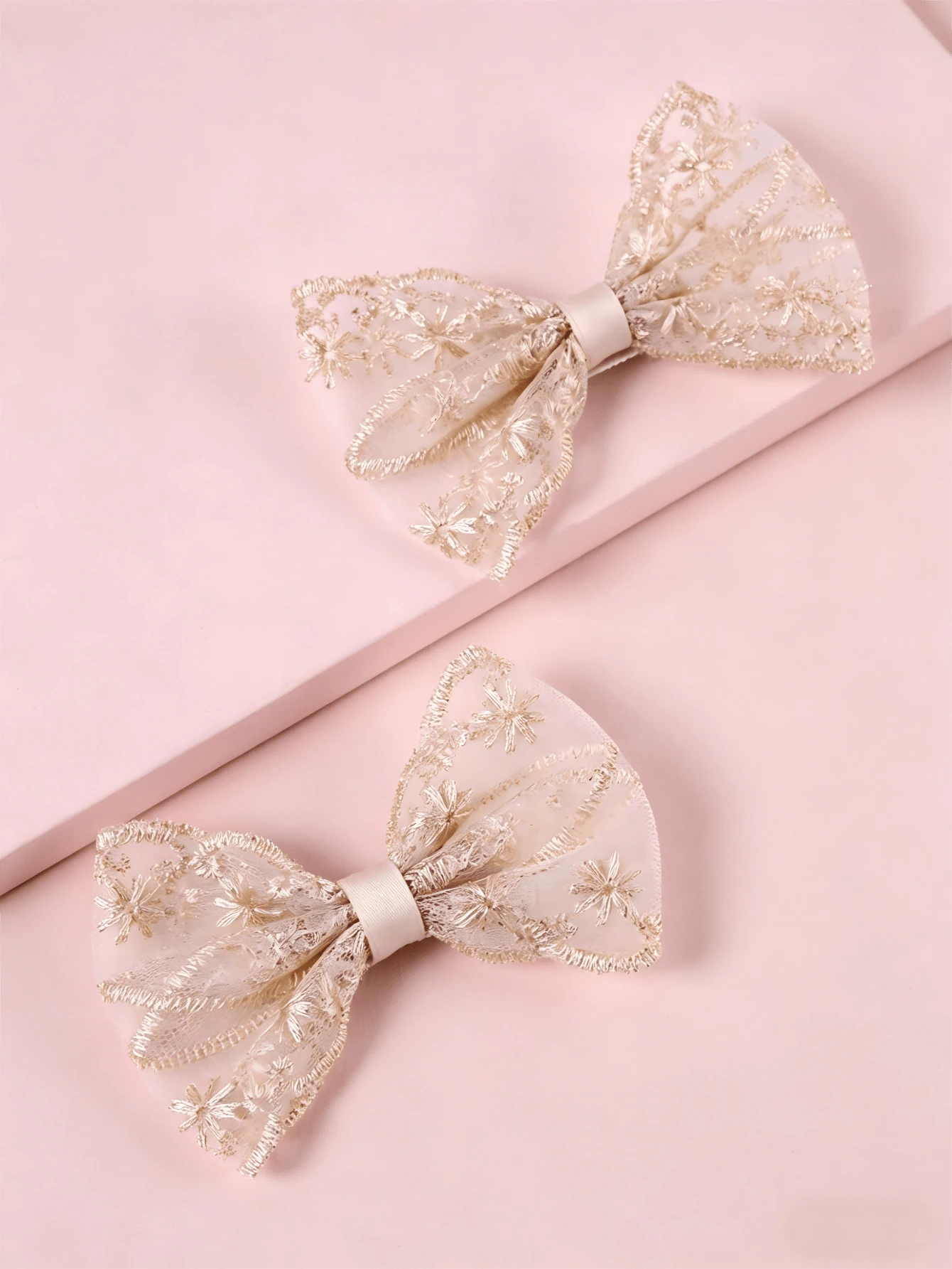 两件套：畅销香槟金刺绣蝴蝶结发夹 + 14+ 款奢华优雅刘海夹，日常百搭 - 香檳色 - 查看 1