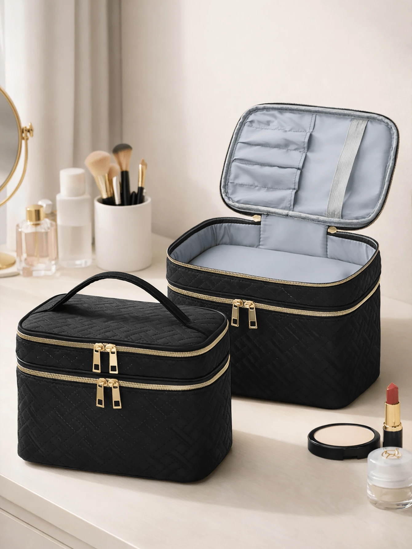 1 件装化妆工具收纳包,纯色简约风格,绗缝加厚,女士旅行、大学宿舍适用,便携式羽绒洗漱包,三层大容量,方便携带,母亲节礼物,旅行必备,大容量旅行洗漱包,多功能,节日必备化妆包,化妆袋,化妆收纳包,母亲节礼物,节日必备,母亲节礼物 - 黑色 - 查看 1