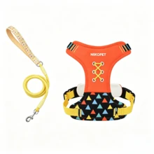 Pettorina arancione ricamata | Design a quadri colorato | Accessorio di moda per passeggiata per cani di taglia piccola/media (1,5-20 kg) - Multicolore - Visualizzare 6