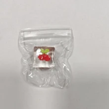 1个柔软可挤压的水果主题玩具，外观清新生动，质地柔软可压缩，回弹缓慢，有助于立即缓解日常压力，便携小巧，适合作为节日礼物。 - 彩色 - 查看 5