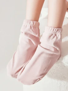 1 Par de Meias Máscaras para os Pés Reutilizáveis, Hidratantes e Calmantes, Nível SPA, Combine com seu Hidratante Favorito para Reparação da Pele e Cuidados com os Pés em Casa, Presente Ideal para Dia das Mães, Dia dos Namorados, Ano Novo e Outras Datas Comemorativas - Multicolorido - Visão 5