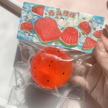 这款高级夏季限量西瓜系列捏捏乐玩具,造型多样,灵感源自各种美食,包括猫爪、蛋糕、可乐饼和芝士吐司。玩具触感柔软、Q弹,回弹缓慢,带来舒缓的触感体验,有助于放松身心,缓解压力。清新夏日色调,外观精致可爱,是理想的桌面摆件。无论是个人放松,还是作为各种节日的贴心创意礼物,都是完美之选。 - 彩色 - 查看 11