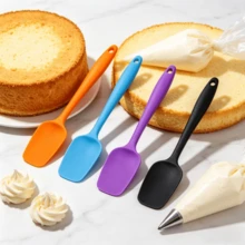 Conjunto de 2/4 espátulas multifuncionais de silicone, resistentes ao calor, para confeitaria, raspador de glacê e espátula para bolo, 4 cores. - Ver 12