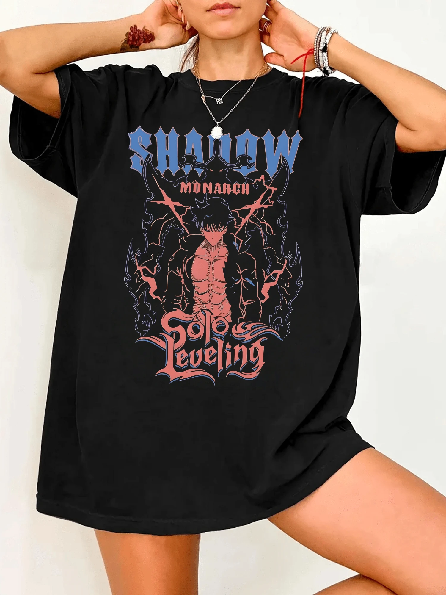 Solo Leveling "Shadow Monarch" Manhwa Retro Print Crew Neck Tee - Black - View 1