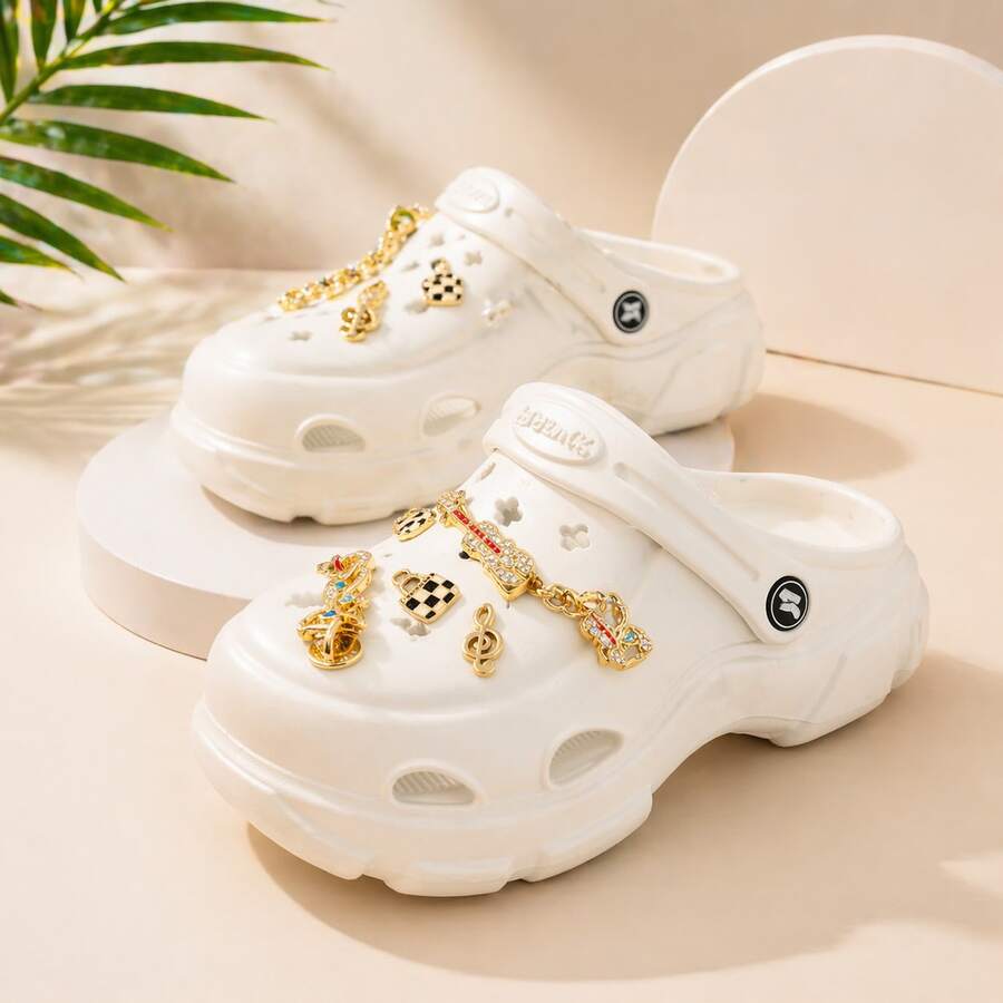 Women's Platform Sandal With Gold Charms - Comfortable And Stylish - 白色 - 查看 1